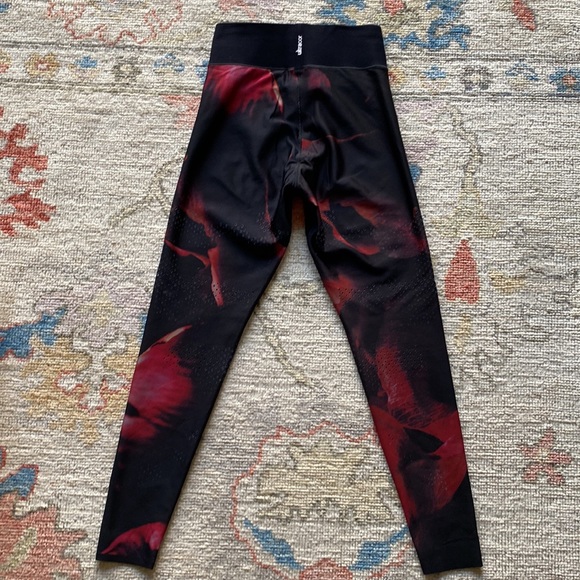 Ultracor Ultra-High Leggings, Size M - Picture 7 of 8